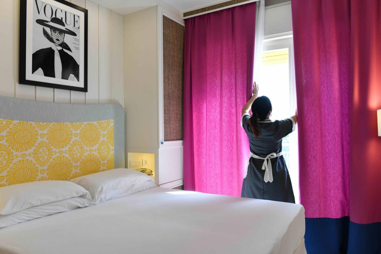 Hotel Majestic リド・ディ・イエゾロ エクステリア 写真